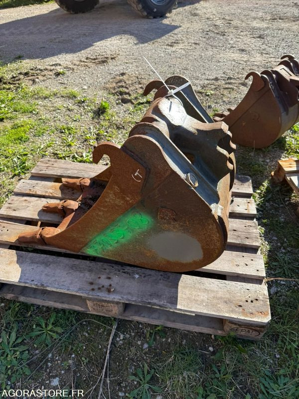 Godet 400mm Morin 2 - Korpa za Građevinski strojevi: slika Godet 400mm Morin 2 - Korpa za Građevinski strojevi Godet 400mm Morin 2 - Korpa za Građevinski strojevi: slika Godet 400mm Morin 2 - Korpa za Građevinski strojevi