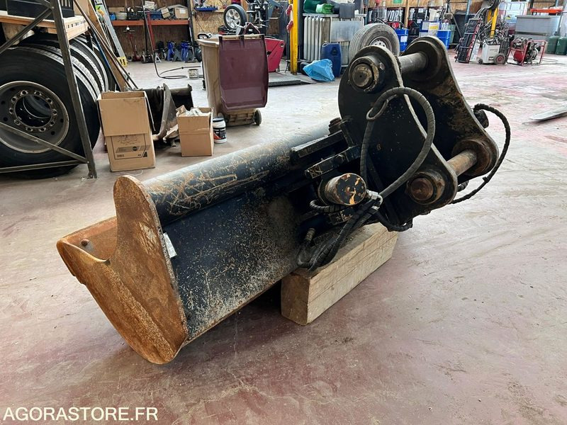 Godet de curage orientable tilt 2m THIERE pour pelle de 20T - Année 2011 - Građevinska oprema: slika Godet de curage orientable tilt 2m THIERE pour pelle de 20T - Année 2011 - Građevinska oprema Godet de curage orientable tilt 2m THIERE pour pelle de 20T - Année 2011 - Građevinska oprema: slika Godet de curage orientable tilt 2m THIERE pour pelle de 20T - Année 2011 - Građevinska oprema