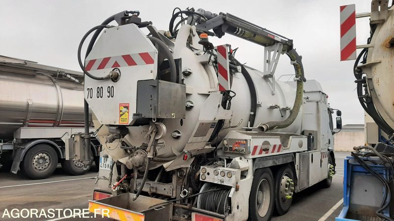 HYDROCUREUR MIXTE RENAULT PRENIUM - DP-470-VA-2002-335 513 KM Vente Export Excl - Vakum kamion: slika HYDROCUREUR MIXTE RENAULT PRENIUM - DP-470-VA-2002-335 513 KM Vente Export Excl - Vakum kamion HYDROCUREUR MIXTE RENAULT PRENIUM - DP-470-VA-2002-335 513 KM Vente Export Excl - Vakum kamion: slika HYDROCUREUR MIXTE RENAULT PRENIUM - DP-470-VA-2002-335 513 KM Vente Export Excl - Vakum kamion