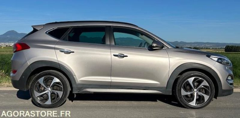 HYUNDAI TUCSON III 1.7 CRDI 141 CH EXECUTIVE 2WD DCT-7 - 2016 - 141 950 kms - SUV: slika HYUNDAI TUCSON III 1.7 CRDI 141 CH EXECUTIVE 2WD DCT-7 - 2016 - 141 950 kms - SUV HYUNDAI TUCSON III 1.7 CRDI 141 CH EXECUTIVE 2WD DCT-7 - 2016 - 141 950 kms - SUV: slika HYUNDAI TUCSON III 1.7 CRDI 141 CH EXECUTIVE 2WD DCT-7 - 2016 - 141 950 kms - SUV