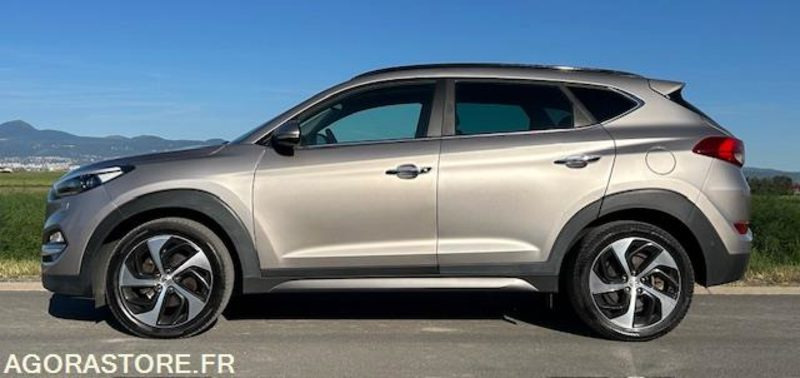 HYUNDAI TUCSON III 1.7 CRDI 141 CH EXECUTIVE 2WD DCT-7 - 2016 - 141 950 kms - SUV: slika HYUNDAI TUCSON III 1.7 CRDI 141 CH EXECUTIVE 2WD DCT-7 - 2016 - 141 950 kms - SUV HYUNDAI TUCSON III 1.7 CRDI 141 CH EXECUTIVE 2WD DCT-7 - 2016 - 141 950 kms - SUV: slika HYUNDAI TUCSON III 1.7 CRDI 141 CH EXECUTIVE 2WD DCT-7 - 2016 - 141 950 kms - SUV