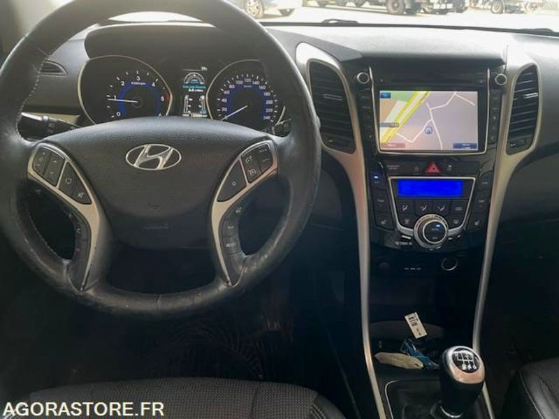 I30 SW PACK PREMIUM 1.6CRDI128cv. 09/2012. 131760 KM - Automobil: slika I30 SW PACK PREMIUM 1.6CRDI128cv. 09/2012. 131760 KM - Automobil I30 SW PACK PREMIUM 1.6CRDI128cv. 09/2012. 131760 KM - Automobil: slika I30 SW PACK PREMIUM 1.6CRDI128cv. 09/2012. 131760 KM - Automobil