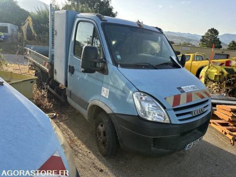 IVECO DAILY - 2009 - 176370KM - AB323ZN - Furgon: slika IVECO DAILY - 2009 - 176370KM - AB323ZN - Furgon IVECO DAILY - 2009 - 176370KM - AB323ZN - Furgon: slika IVECO DAILY - 2009 - 176370KM - AB323ZN - Furgon