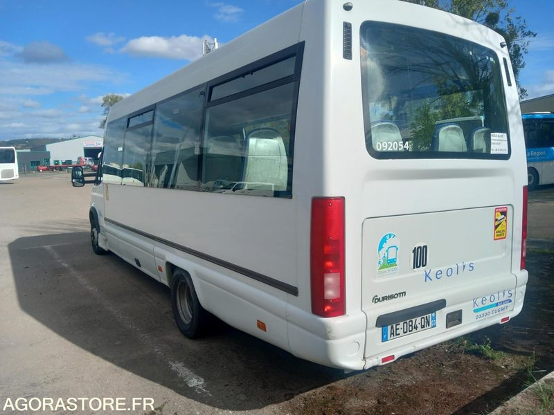 IVECO DAILY N°092054 - Minibus, Putnički kombi: slika IVECO DAILY N°092054 - Minibus, Putnički kombi IVECO DAILY N°092054 - Minibus, Putnički kombi: slika IVECO DAILY N°092054 - Minibus, Putnički kombi