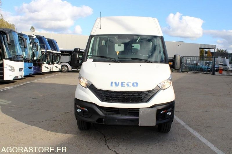 Iveco Daily / 7.5m / CNG / Airco / Automatique - Minibus, Putnički kombi: slika Iveco Daily / 7.5m / CNG / Airco / Automatique - Minibus, Putnički kombi Iveco Daily / 7.5m / CNG / Airco / Automatique - Minibus, Putnički kombi: slika Iveco Daily / 7.5m / CNG / Airco / Automatique - Minibus, Putnički kombi