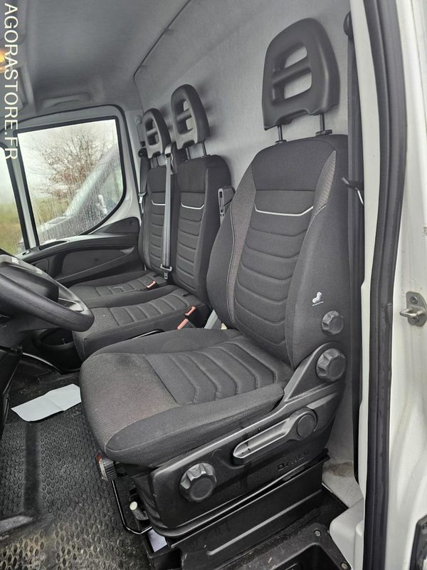 Iveco daily 35S14 - 2022 - 8815 Kms - Furgon: slika Iveco daily 35S14 - 2022 - 8815 Kms - Furgon Iveco daily 35S14 - 2022 - 8815 Kms - Furgon: slika Iveco daily 35S14 - 2022 - 8815 Kms - Furgon