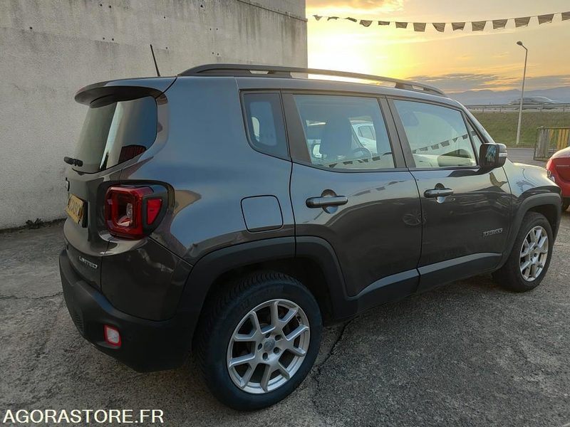 JEEP RENEGADE - SUV: slika JEEP RENEGADE - SUV JEEP RENEGADE - SUV: slika JEEP RENEGADE - SUV