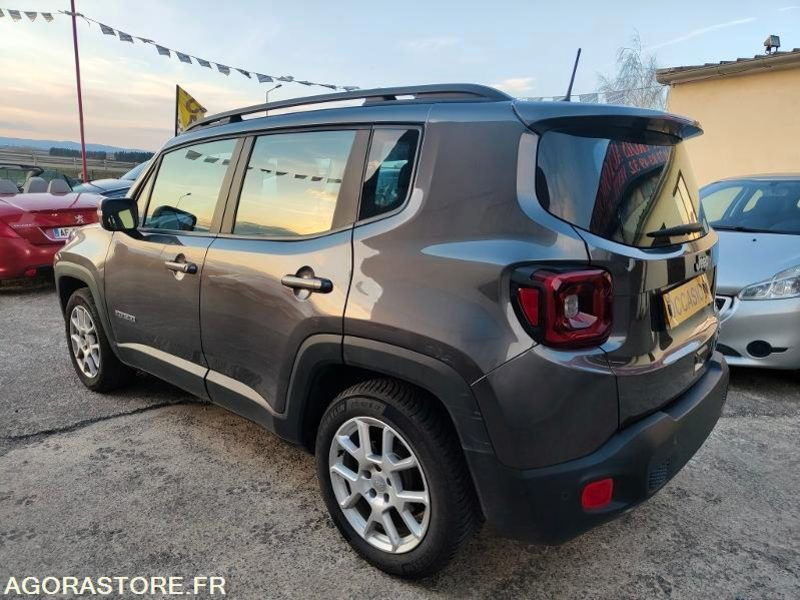 JEEP RENEGADE - SUV: slika JEEP RENEGADE - SUV JEEP RENEGADE - SUV: slika JEEP RENEGADE - SUV