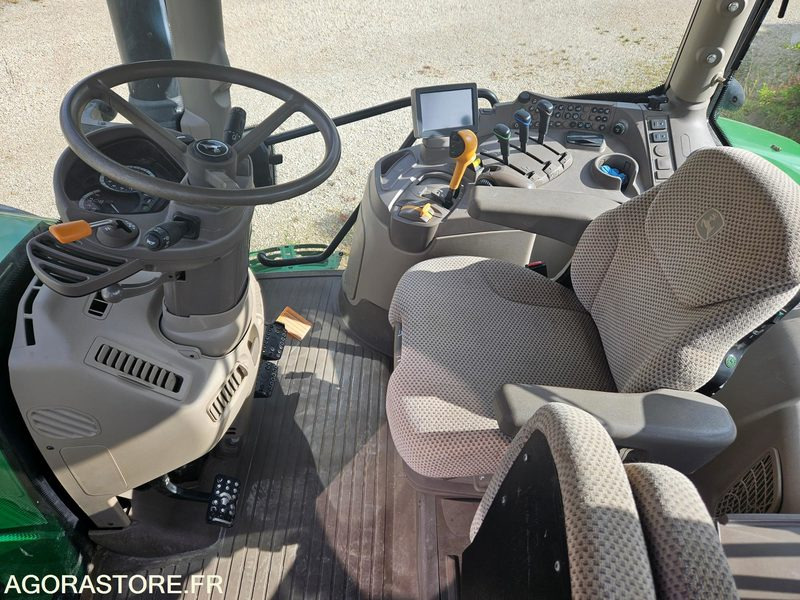 JOHN DEERE 6110R - Traktor: slika JOHN DEERE 6110R - Traktor JOHN DEERE 6110R - Traktor: slika JOHN DEERE 6110R - Traktor