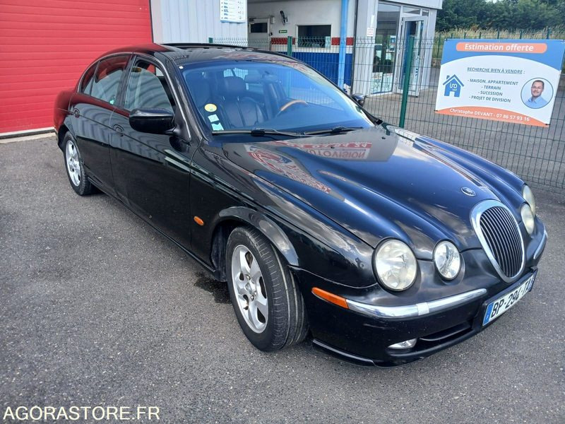 Jaguar S-Type full options - 2001 - 293400km - Automobil: slika Jaguar S-Type full options - 2001 - 293400km - Automobil Jaguar S-Type full options - 2001 - 293400km - Automobil: slika Jaguar S-Type full options - 2001 - 293400km - Automobil
