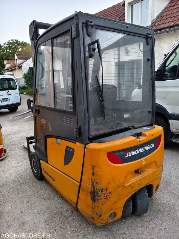 Jungheinrich EFG 216K - 2007 - En l'état - Non roulant - Električni viličar: slika Jungheinrich EFG 216K - 2007 - En l'état - Non roulant - Električni viličar Jungheinrich EFG 216K - 2007 - En l'état - Non roulant - Električni viličar: slika Jungheinrich EFG 216K - 2007 - En l'état - Non roulant - Električni viličar