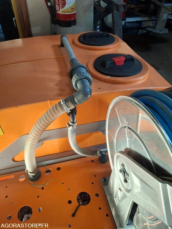 KIT D ARROSAGE POUR HOLDER C270 - Sustav navodnjavanja: slika KIT D ARROSAGE POUR HOLDER C270 - Sustav navodnjavanja KIT D ARROSAGE POUR HOLDER C270 - Sustav navodnjavanja: slika KIT D ARROSAGE POUR HOLDER C270 - Sustav navodnjavanja