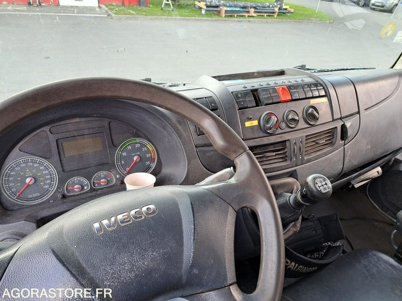 CAMION BENNE GRUE IVECO - 2014 / 240742 KM - Kamion: slika CAMION BENNE GRUE IVECO - 2014 / 240742 KM - Kamion CAMION BENNE GRUE IVECO - 2014 / 240742 KM - Kamion: slika CAMION BENNE GRUE IVECO - 2014 / 240742 KM - Kamion