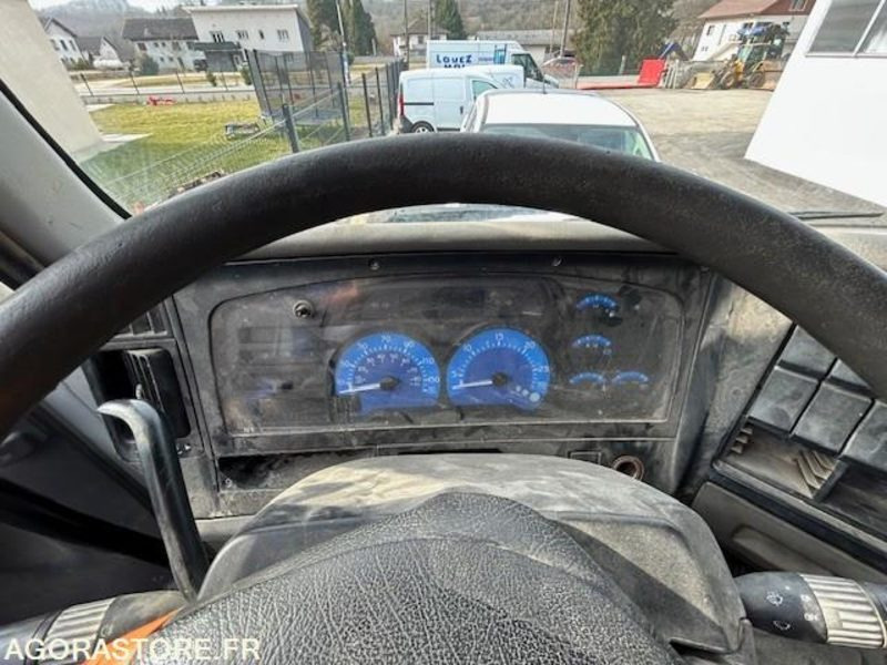 Kamion CAMION BI-BENNE RENAULT PREMIUM 270 DCI 420 000 KM 2002: slika Kamion CAMION BI-BENNE RENAULT PREMIUM 270 DCI 420 000 KM 2002