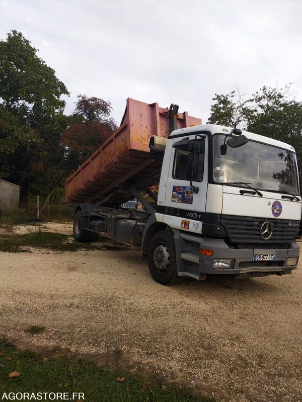 CAMION MERCEDES AMPLIROLL - 2002 - 766 000km - Kamion: slika CAMION MERCEDES AMPLIROLL - 2002 - 766 000km - Kamion CAMION MERCEDES AMPLIROLL - 2002 - 766 000km - Kamion: slika CAMION MERCEDES AMPLIROLL - 2002 - 766 000km - Kamion