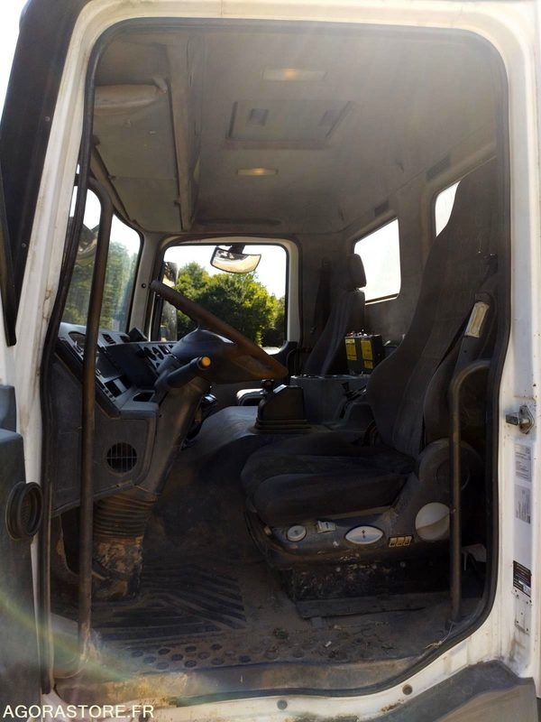 Kamion CAMION MERCEDES AMPLIROLL - 2002 - 766 000km: slika Kamion CAMION MERCEDES AMPLIROLL - 2002 - 766 000km