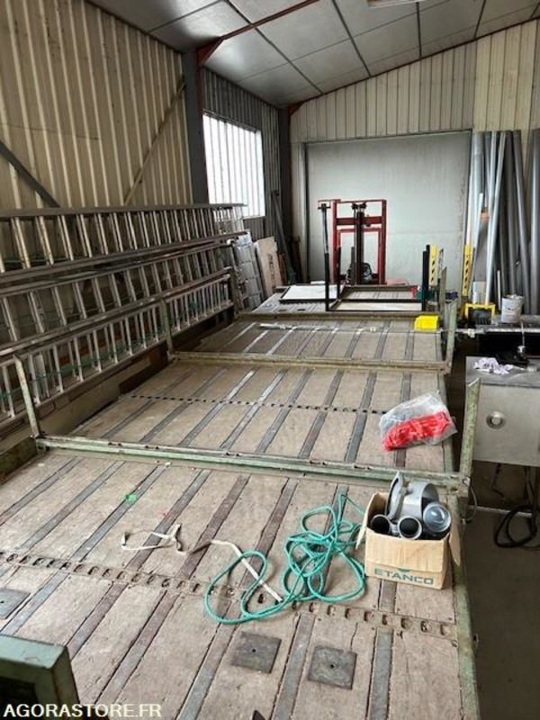 Kamion CAMION UNIC - 1974 / 82262 KM: slika Kamion CAMION UNIC - 1974 / 82262 KM