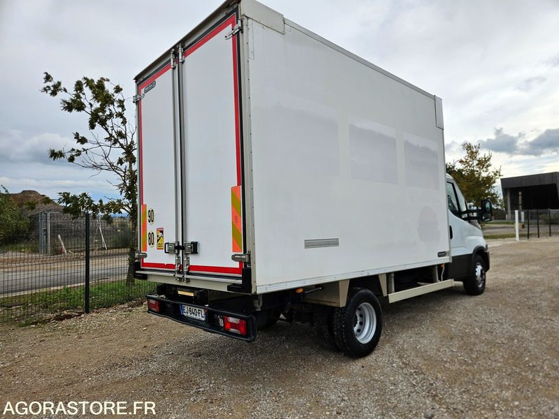 IVECO DAILY 72C21 PORTE VIANDE FRIGORIFIQUE - 2017 - 360 000KM - Kamion: slika IVECO DAILY 72C21 PORTE VIANDE FRIGORIFIQUE - 2017 - 360 000KM - Kamion IVECO DAILY 72C21 PORTE VIANDE FRIGORIFIQUE - 2017 - 360 000KM - Kamion: slika IVECO DAILY 72C21 PORTE VIANDE FRIGORIFIQUE - 2017 - 360 000KM - Kamion