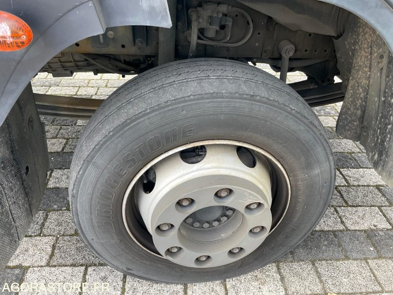 Kamion IVECO EUROCARGO PLATEAU - 2015 - 295 000KM: slika Kamion IVECO EUROCARGO PLATEAU - 2015 - 295 000KM Kamion IVECO EUROCARGO PLATEAU - 2015 - 295 000KM: slika Kamion IVECO EUROCARGO PLATEAU - 2015 - 295 000KM