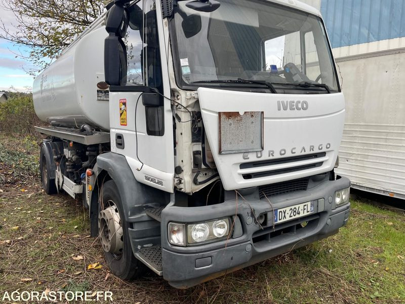 Iveco 190EL28 19t citerne - 2008 - 640748kms - export only - Kamion: slika Iveco 190EL28 19t citerne - 2008 - 640748kms - export only - Kamion Iveco 190EL28 19t citerne - 2008 - 640748kms - export only - Kamion: slika Iveco 190EL28 19t citerne - 2008 - 640748kms - export only - Kamion