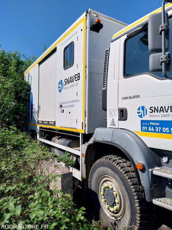 MAN TGM 4X4 18.250 Fourgon GIMAEX VASP 2011 212000Km ROULANT PRO UNIQUEMENT - Kamion: slika MAN TGM 4X4 18.250 Fourgon GIMAEX VASP 2011 212000Km ROULANT PRO UNIQUEMENT - Kamion MAN TGM 4X4 18.250 Fourgon GIMAEX VASP 2011 212000Km ROULANT PRO UNIQUEMENT - Kamion: slika MAN TGM 4X4 18.250 Fourgon GIMAEX VASP 2011 212000Km ROULANT PRO UNIQUEMENT - Kamion