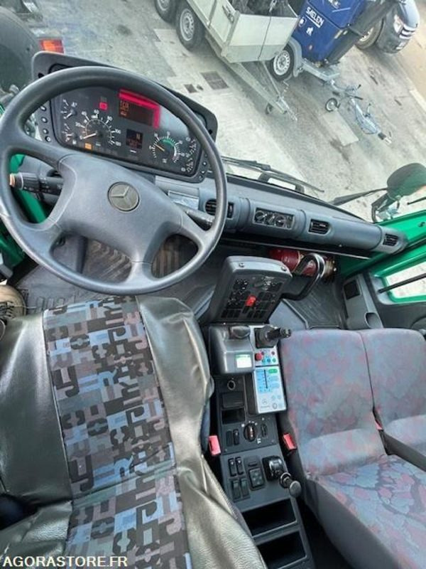 MERCEDES UNIMOG U300C VERSION COMMUNALE 2000 97652 KM - Kamion: slika MERCEDES UNIMOG U300C VERSION COMMUNALE 2000 97652 KM - Kamion MERCEDES UNIMOG U300C VERSION COMMUNALE 2000 97652 KM - Kamion: slika MERCEDES UNIMOG U300C VERSION COMMUNALE 2000 97652 KM - Kamion