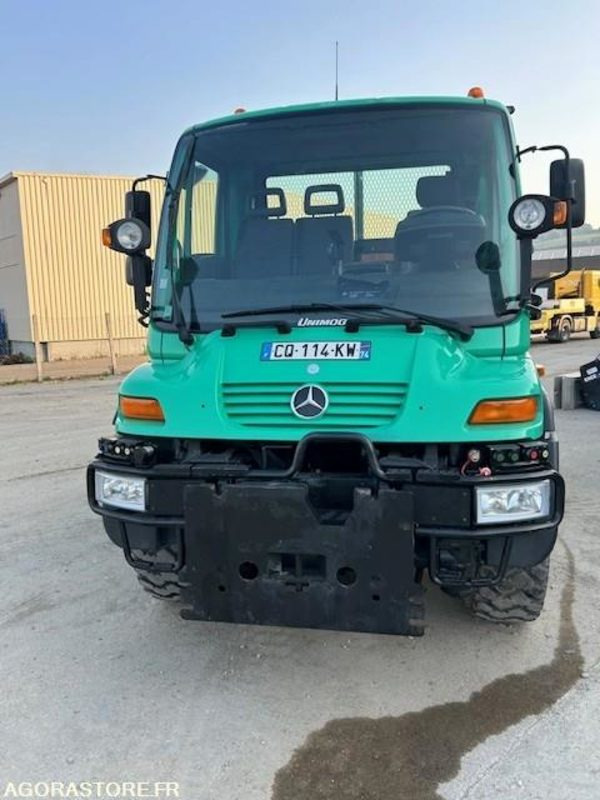 MERCEDES UNIMOG U300C VERSION COMMUNALE 2003 38210 KM + EPAREUSE CMV 450GP - Kamion: slika MERCEDES UNIMOG U300C VERSION COMMUNALE 2003 38210 KM + EPAREUSE CMV 450GP - Kamion MERCEDES UNIMOG U300C VERSION COMMUNALE 2003 38210 KM + EPAREUSE CMV 450GP - Kamion: slika MERCEDES UNIMOG U300C VERSION COMMUNALE 2003 38210 KM + EPAREUSE CMV 450GP - Kamion
