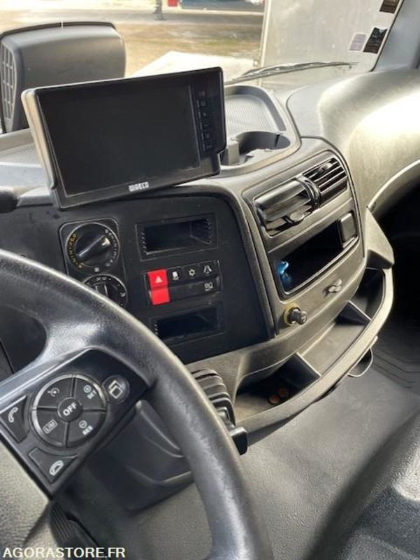 Mercedes Atego 2017 Boite automatique - Kamion: slika Mercedes Atego 2017 Boite automatique - Kamion Mercedes Atego 2017 Boite automatique - Kamion: slika Mercedes Atego 2017 Boite automatique - Kamion