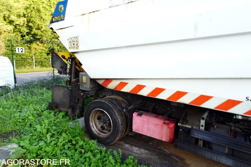 Kamion Mitsubishi Fuso: slika Kamion Mitsubishi Fuso
