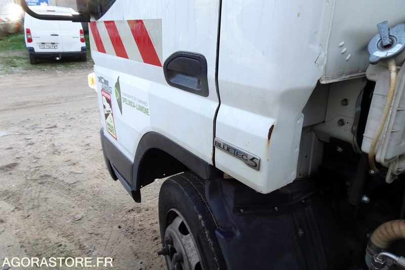 Kamion Mitsubishi Fuso: slika Kamion Mitsubishi Fuso
