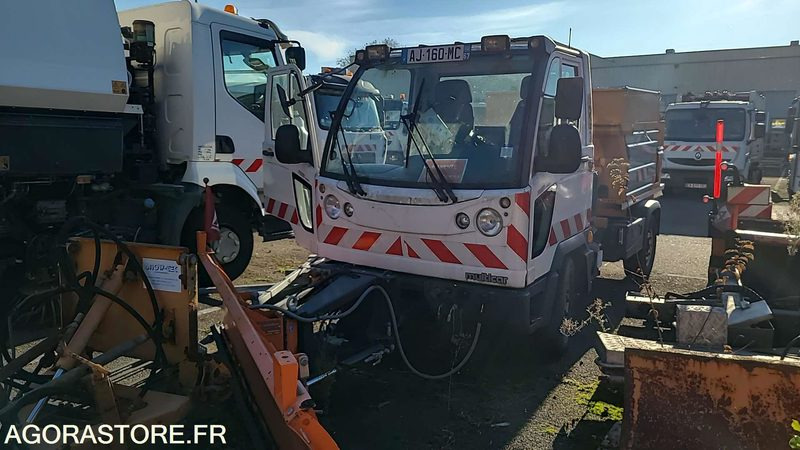 Multicar - Fumoir 4x4 EQUIPE VH - 2009 - AJ160MC- PRO449-PRO249 - Kamion: slika Multicar - Fumoir 4x4 EQUIPE VH - 2009 - AJ160MC- PRO449-PRO249 - Kamion Multicar - Fumoir 4x4 EQUIPE VH - 2009 - AJ160MC- PRO449-PRO249 - Kamion: slika Multicar - Fumoir 4x4 EQUIPE VH - 2009 - AJ160MC- PRO449-PRO249 - Kamion