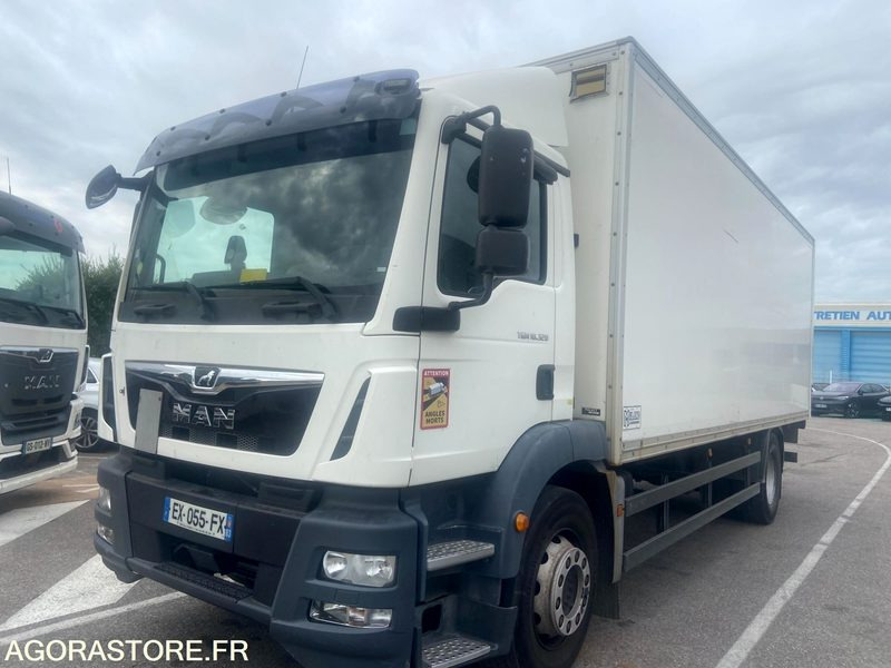 PORTEUR FOURGON MAN TGM - 2018 - 220000 Kms - Kamion: slika PORTEUR FOURGON MAN TGM - 2018 - 220000 Kms - Kamion PORTEUR FOURGON MAN TGM - 2018 - 220000 Kms - Kamion: slika PORTEUR FOURGON MAN TGM - 2018 - 220000 Kms - Kamion