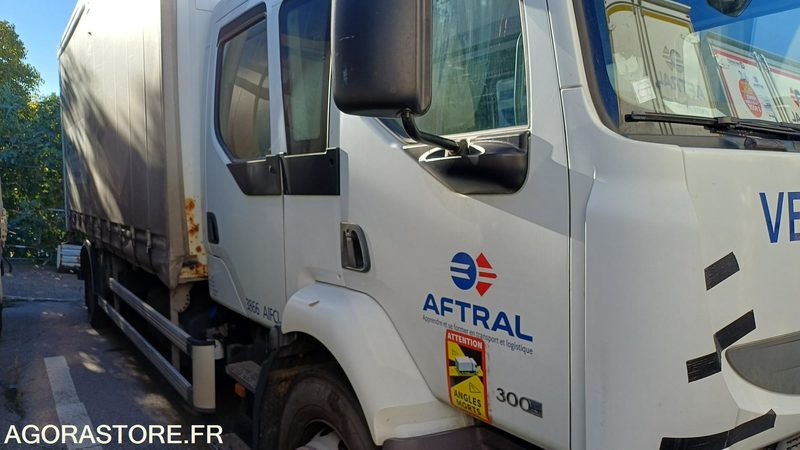 Porteur MIDLUM 290DXI - 2012 - 402501 kms (3866/CL-261-EP) - Kamion: slika Porteur MIDLUM 290DXI - 2012 - 402501 kms (3866/CL-261-EP) - Kamion Porteur MIDLUM 290DXI - 2012 - 402501 kms (3866/CL-261-EP) - Kamion: slika Porteur MIDLUM 290DXI - 2012 - 402501 kms (3866/CL-261-EP) - Kamion