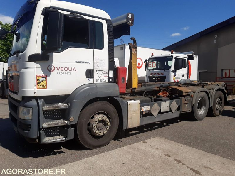 R51812-PORTEUR POLYBENNE MAN TGS 28.400 - BRAS GUIMA - ANNÉE 2010 - 555918 Km - Kamion: slika R51812-PORTEUR POLYBENNE MAN TGS 28.400 - BRAS GUIMA - ANNÉE 2010 - 555918 Km - Kamion R51812-PORTEUR POLYBENNE MAN TGS 28.400 - BRAS GUIMA - ANNÉE 2010 - 555918 Km - Kamion: slika R51812-PORTEUR POLYBENNE MAN TGS 28.400 - BRAS GUIMA - ANNÉE 2010 - 555918 Km - Kamion
