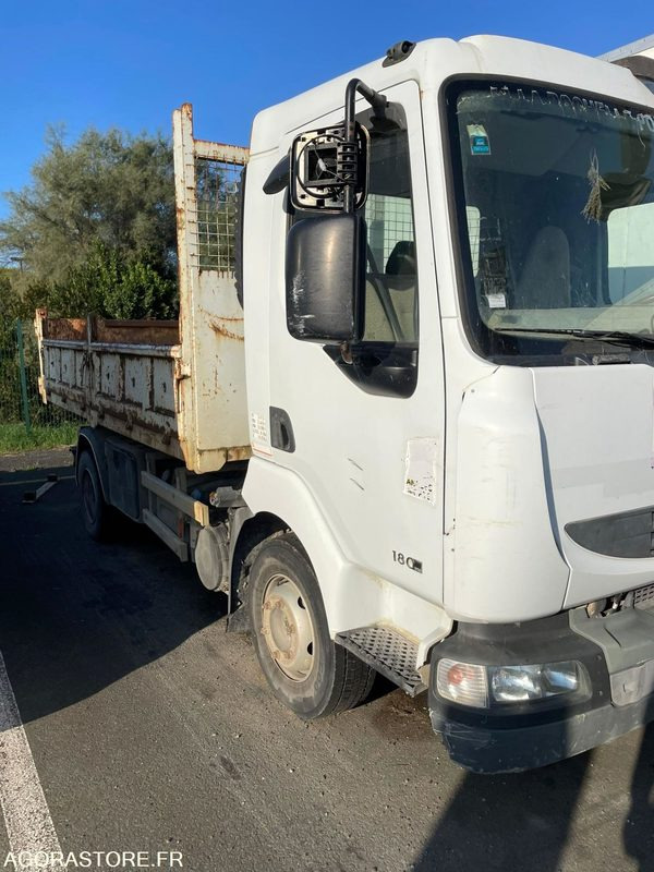 RENAULT / 10T / BENNE / 2010 / 170 000 KM - Kamion: slika RENAULT / 10T / BENNE / 2010 / 170 000 KM - Kamion RENAULT / 10T / BENNE / 2010 / 170 000 KM - Kamion: slika RENAULT / 10T / BENNE / 2010 / 170 000 KM - Kamion