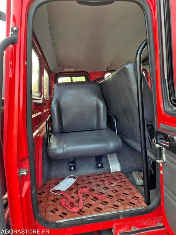 RENAULT 110/170 8141 SB 61 - Kamion: slika RENAULT 110/170 8141 SB 61 - Kamion RENAULT 110/170 8141 SB 61 - Kamion: slika RENAULT 110/170 8141 SB 61 - Kamion