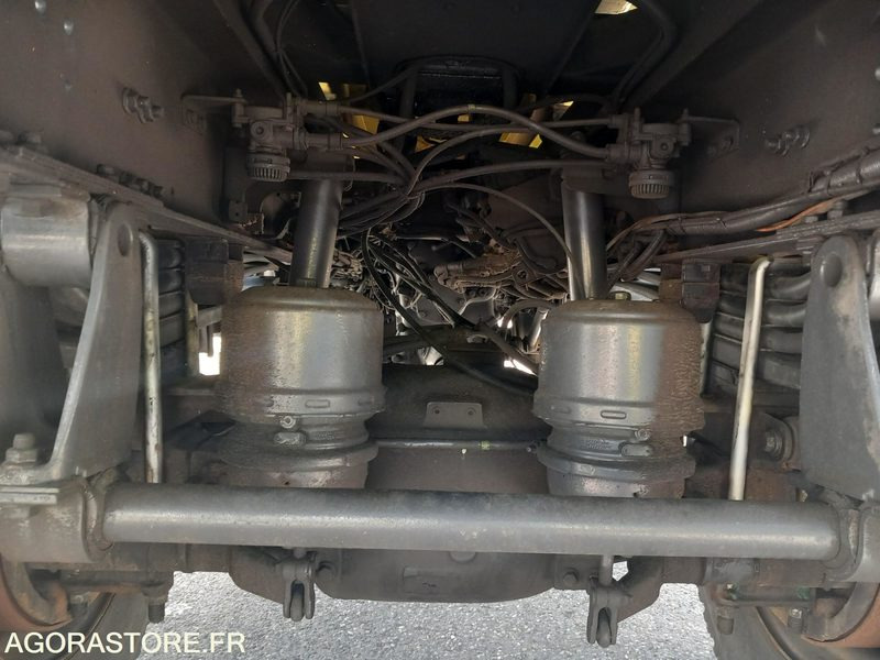 RENAULT KERAX 370 DCI AVEC BI-BENNE (KR0108) - Kamion: slika RENAULT KERAX 370 DCI AVEC BI-BENNE (KR0108) - Kamion RENAULT KERAX 370 DCI AVEC BI-BENNE (KR0108) - Kamion: slika RENAULT KERAX 370 DCI AVEC BI-BENNE (KR0108) - Kamion