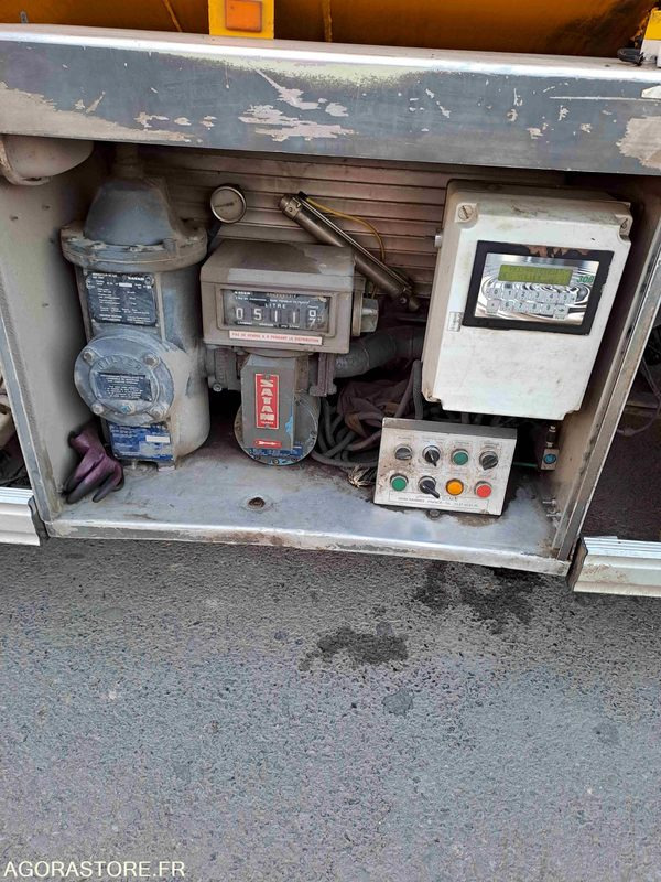 Kamion RENAULT Ravitailleur Carburant Artois - 2003 / 869573 KM (P200233): slika Kamion RENAULT Ravitailleur Carburant Artois - 2003 / 869573 KM (P200233)