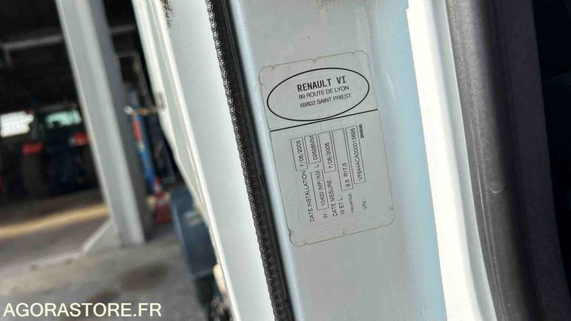 Renault Midlum 2005 - Kamion: slika Renault Midlum 2005 - Kamion Renault Midlum 2005 - Kamion: slika Renault Midlum 2005 - Kamion