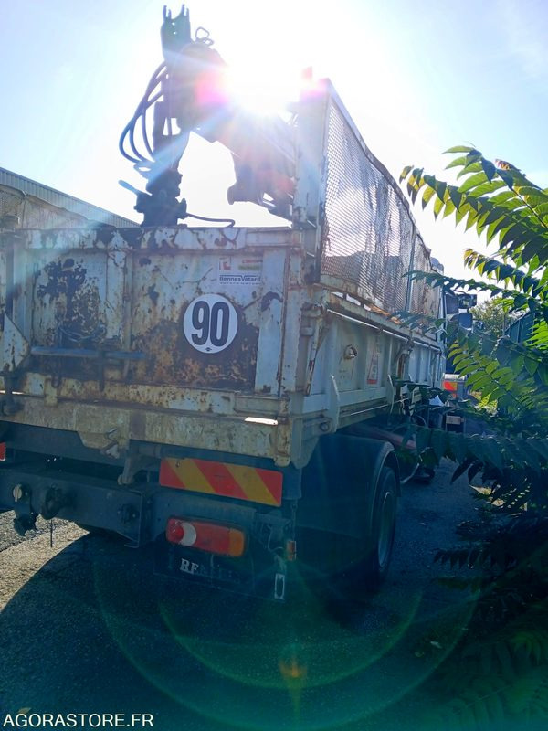 Renault Midlum benne 1063 YR 42 - Kamion: slika Renault Midlum benne 1063 YR 42 - Kamion Renault Midlum benne 1063 YR 42 - Kamion: slika Renault Midlum benne 1063 YR 42 - Kamion