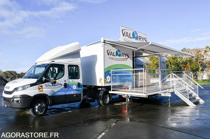 VEHICULE EVENEMENTIEL - CAMION PODIUM IVECO DAILY 6000 kms 2018 - Kamion: slika VEHICULE EVENEMENTIEL - CAMION PODIUM IVECO DAILY 6000 kms 2018 - Kamion VEHICULE EVENEMENTIEL - CAMION PODIUM IVECO DAILY 6000 kms 2018 - Kamion: slika VEHICULE EVENEMENTIEL - CAMION PODIUM IVECO DAILY 6000 kms 2018 - Kamion