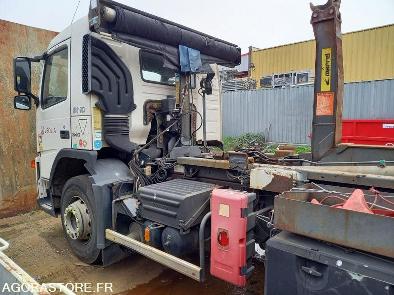 VOLVO FM9 - 26T BRAS - 2005 / 521 000 KM - EN720PT (BARA - R51298) - Kamion: slika VOLVO FM9 - 26T BRAS - 2005 / 521 000 KM - EN720PT (BARA - R51298) - Kamion VOLVO FM9 - 26T BRAS - 2005 / 521 000 KM - EN720PT (BARA - R51298) - Kamion: slika VOLVO FM9 - 26T BRAS - 2005 / 521 000 KM - EN720PT (BARA - R51298) - Kamion