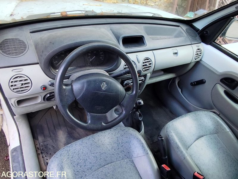 Kangoo - 2006 - 10697kms - sans carte grise (FIV) - Mali kombi: slika Kangoo - 2006 - 10697kms - sans carte grise (FIV) - Mali kombi Kangoo - 2006 - 10697kms - sans carte grise (FIV) - Mali kombi: slika Kangoo - 2006 - 10697kms - sans carte grise (FIV) - Mali kombi