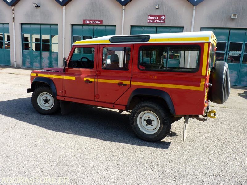 Land Rover Defender Long - SUV: slika Land Rover Defender Long - SUV Land Rover Defender Long - SUV: slika Land Rover Defender Long - SUV
