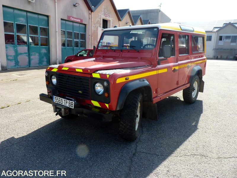 Land Rover Defender Long - SUV: slika Land Rover Defender Long - SUV Land Rover Defender Long - SUV: slika Land Rover Defender Long - SUV