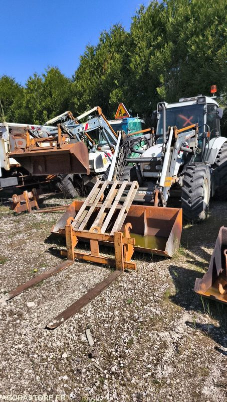 Lot Renault - Tracteur chargeur Renault ergos 105-god 0002- 2000 - 10958 et TR12 - Traktor: slika Lot Renault - Tracteur chargeur Renault ergos 105-god 0002- 2000 - 10958 et TR12 - Traktor Lot Renault - Tracteur chargeur Renault ergos 105-god 0002- 2000 - 10958 et TR12 - Traktor: slika Lot Renault - Tracteur chargeur Renault ergos 105-god 0002- 2000 - 10958 et TR12 - Traktor