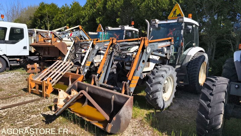 Lot Renault - Tracteur ergos 110-CF 056 - 2001 - 11404 et CHARGEUR FAUCHEUX TRF0 - Traktor: slika Lot Renault - Tracteur ergos 110-CF 056 - 2001 - 11404 et CHARGEUR FAUCHEUX TRF0 - Traktor Lot Renault - Tracteur ergos 110-CF 056 - 2001 - 11404 et CHARGEUR FAUCHEUX TRF0 - Traktor: slika Lot Renault - Tracteur ergos 110-CF 056 - 2001 - 11404 et CHARGEUR FAUCHEUX TRF0 - Traktor