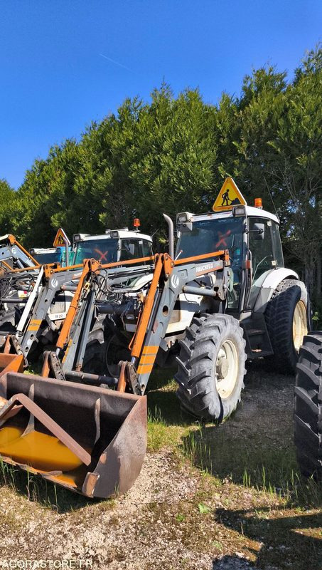Lot Renault - Tracteur ergos 110-CF 056 - 2001 - 11404 et CHARGEUR FAUCHEUX TRF0 - Traktor: slika Lot Renault - Tracteur ergos 110-CF 056 - 2001 - 11404 et CHARGEUR FAUCHEUX TRF0 - Traktor Lot Renault - Tracteur ergos 110-CF 056 - 2001 - 11404 et CHARGEUR FAUCHEUX TRF0 - Traktor: slika Lot Renault - Tracteur ergos 110-CF 056 - 2001 - 11404 et CHARGEUR FAUCHEUX TRF0 - Traktor