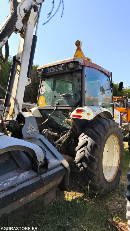 Lot Renault - Tracteur ergos 446 Roto 209 - 2009 et FAUCHEUSE NOREMAT VISIOBRA - Traktor: slika Lot Renault - Tracteur ergos 446 Roto 209 - 2009 et FAUCHEUSE NOREMAT VISIOBRA - Traktor Lot Renault - Tracteur ergos 446 Roto 209 - 2009 et FAUCHEUSE NOREMAT VISIOBRA - Traktor: slika Lot Renault - Tracteur ergos 446 Roto 209 - 2009 et FAUCHEUSE NOREMAT VISIOBRA - Traktor