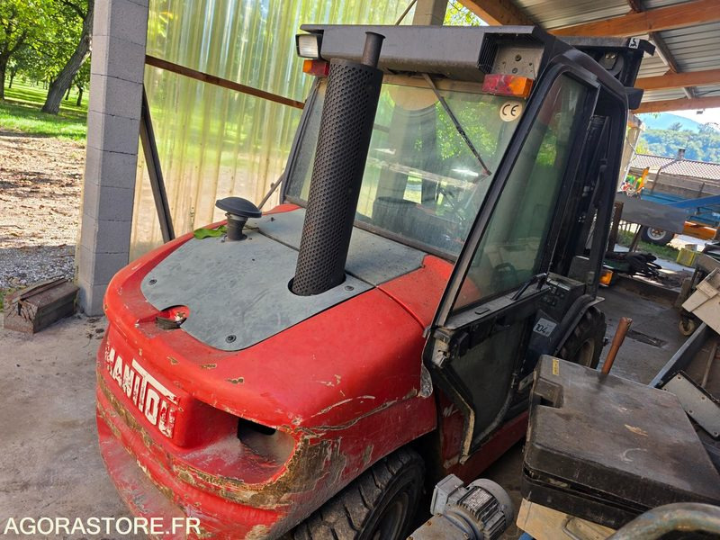MANITOU MSI 35T - Diesel viličar: slika MANITOU MSI 35T - Diesel viličar MANITOU MSI 35T - Diesel viličar: slika MANITOU MSI 35T - Diesel viličar